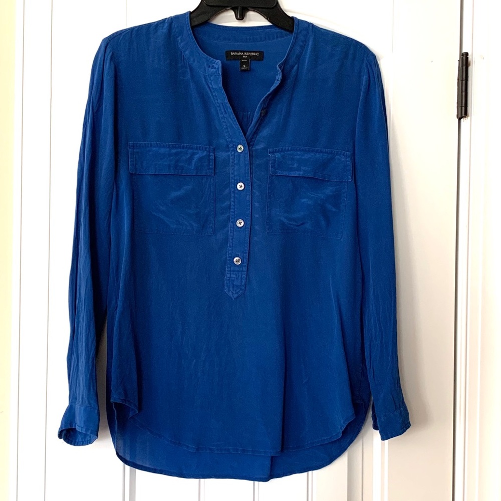 Banana Republic Silk Button Down Top